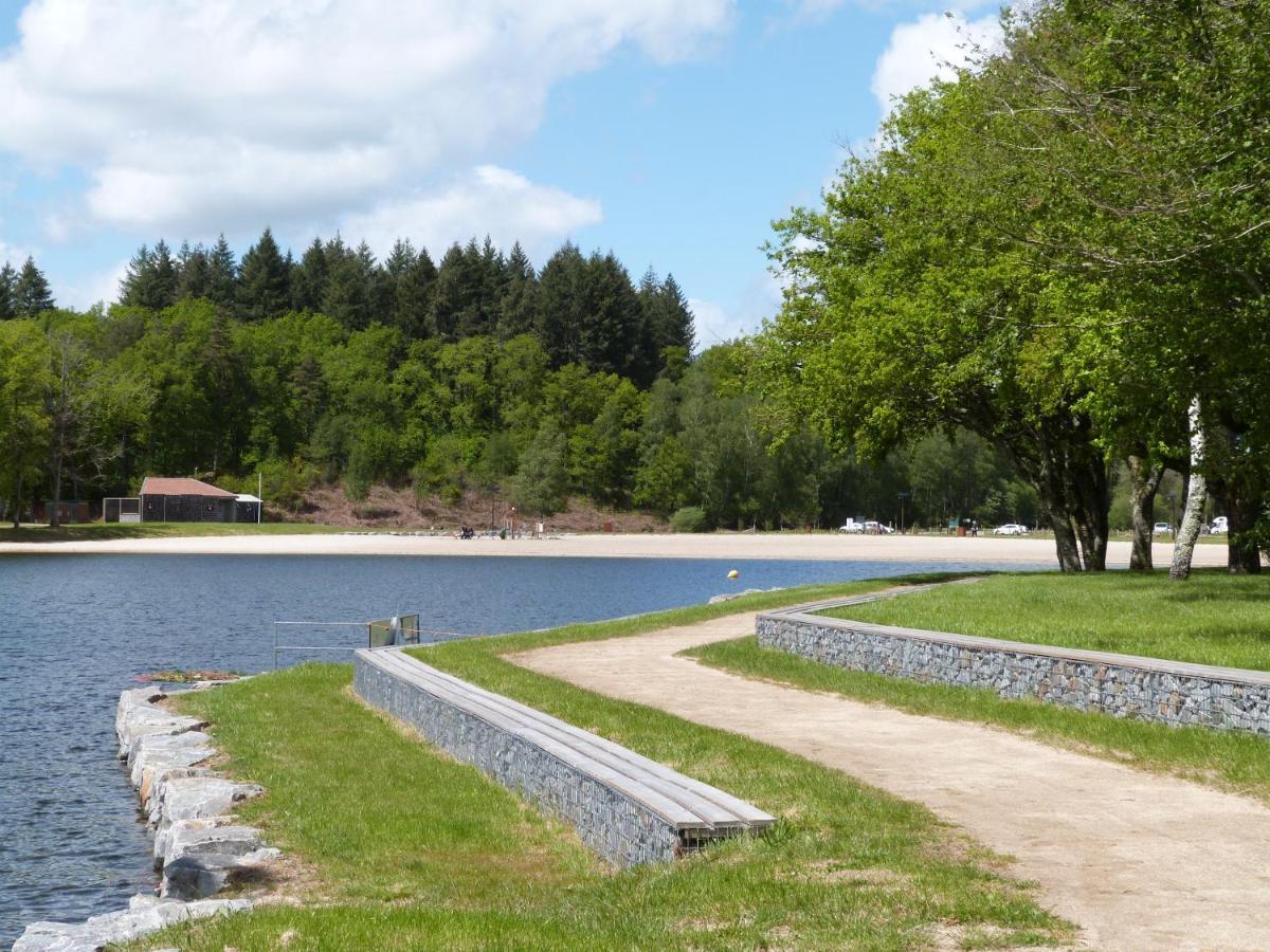 Domaine Des Hameaux Du Lac - Bg Saint-Pardoux-lʼOrtigier Buitenkant foto